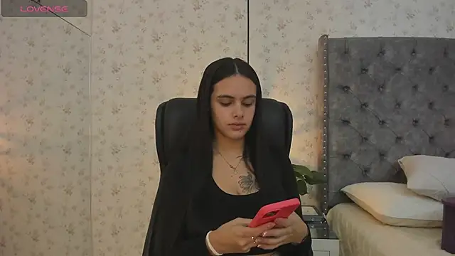 Snapshot of ChloeHarper_ chatting on May 2026 11:40:01 AM ChloeHarper online show from May 2026 11:40:01 AM