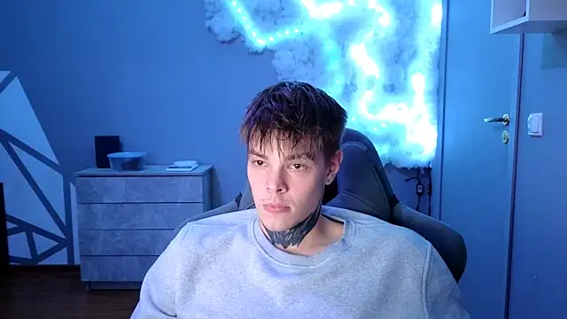 DENIS HERE online show from December 2024 04:29:02 PM