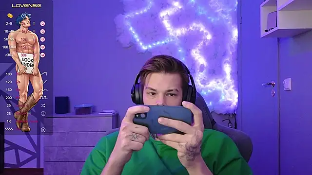 DENIS HERE online show from December 2024 01:00:01 PM