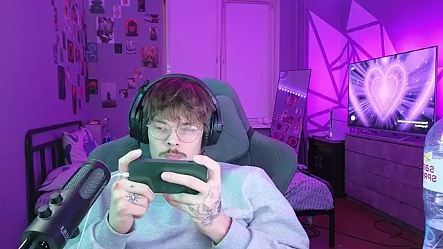 DENIS HERE online show from February 2025 11:12:01 PM