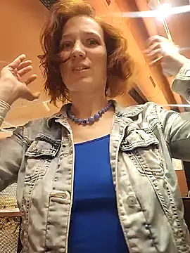 Exhibitionsplit online show from February 2025 03:20:01 PM