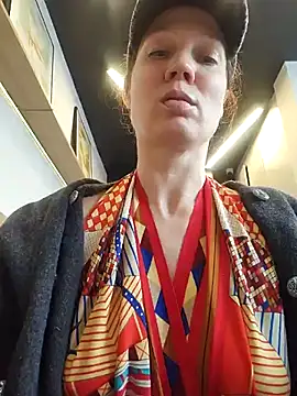 Exhibitionsplit online show from April 2026 09:15:02 AM