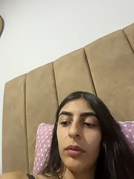 cristel 17 online show from June 2026 08:57:02 PM