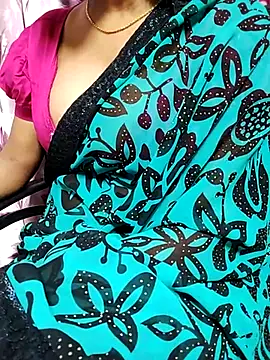 Snapshot of Shreya727 chatting on February 2025 08:49:02 PM Shreya727 online show from February 2025 08:49:02 PM