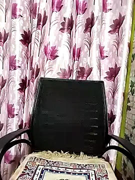 Snapshot of Shreya727 chatting on March 2025 03:12:02 AM Shreya727 online show from March 2025 03:12:02 AM