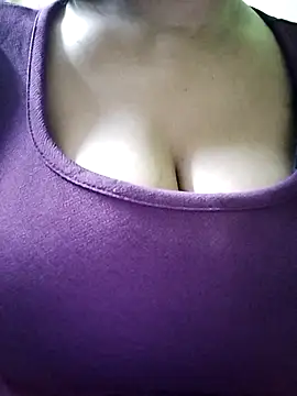 Snapshot of Shreya727 chatting on October 2025 07:58:01 PM Shreya727 online show from October 2025 07:58:01 PM