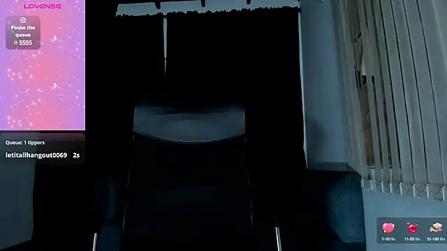 Snapshot of meliboobs_ chatting on March 2025 10:13:02 AM meliboobs online show from March 2025 10:13:02 AM