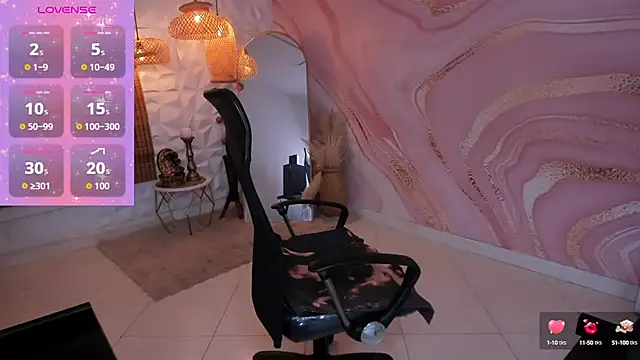 Snapshot of meliboobs_ chatting on October 2025 04:23:02 AM meliboobs online show from October 2025 04:23:02 AM