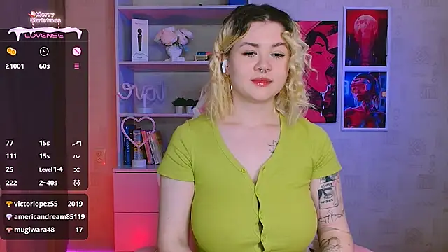 cutie mili online show from January 2025 12:47:02 PM