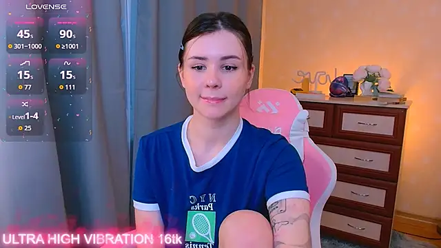 cutie mili online show from October 2025 07:17:01 AM