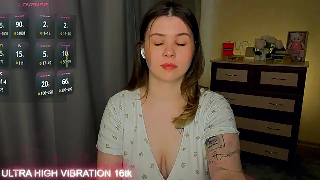 cutie mili online show from May 2026 08:32:02 AM