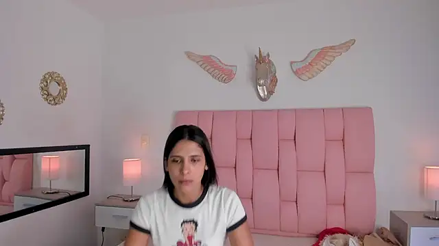 VeronikaOlsen online show from December 2024 03:42:01 PM