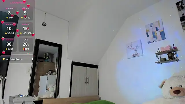 VeronikaOlsen online show from September 2025 01:25:02 PM