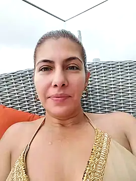 Snapshot of scarlett_moore chatting on February 2025 04:56:02 PM scarlett moore online show from February 2025 04:56:02 PM