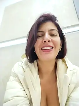 Snapshot of scarlett_moore chatting on March 2025 12:36:01 AM scarlett moore online show from March 2025 12:36:01 AM