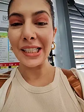 scarlett moore online show from November 2025 03:24:02 PM