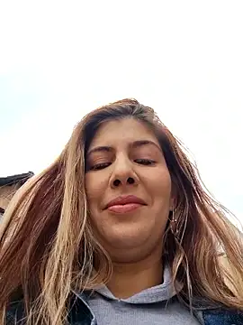 scarlett moore online show from March 2026 04:12:02 PM