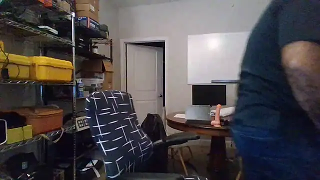 chainjulious online show from December 2024 10:29:01 PM