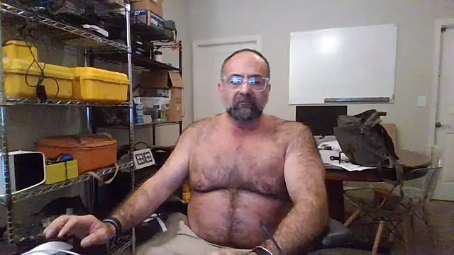 chainjulious online show from December 2024 10:41:01 PM