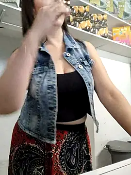 Mia Novikov online show from September 2025 04:56:01 PM