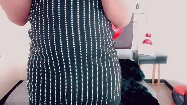 hilary rodriguez online show from February 2025 01:36:01 AM