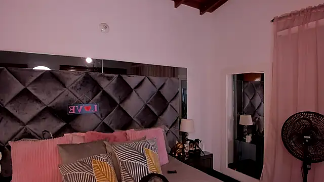 sofhiaa adaams online show from March 2025 12:10:01 AM