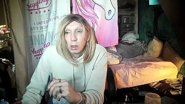 Ombeline1 online show from February 2025 07:11:01 AM