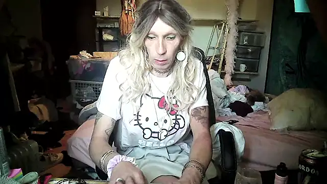 Ombeline1 online show from March 2025 01:03:02 PM