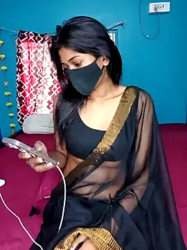 Snapshot of Triha_18 chatting on December 2024 05:32:01 AM Triha 18 online show from December 2024 05:32:01 AM