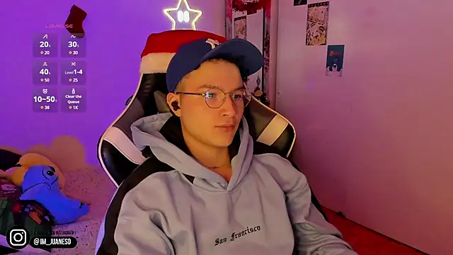 AustinSummerr online show from December 2024 02:17:02 PM