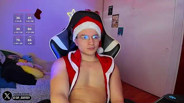 AustinSummerr online show from December 2024 04:49:02 PM