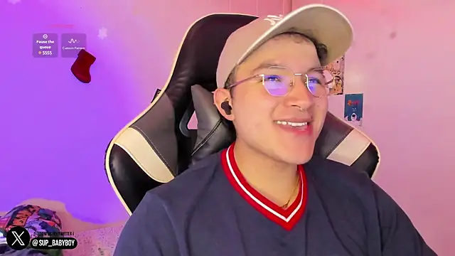 AustinSummerr online show from December 2024 01:49:01 PM