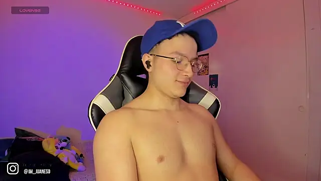 AustinSummerr online show from January 2025 04:22:02 PM