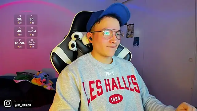 AustinSummerr online show from January 2025 01:28:01 PM