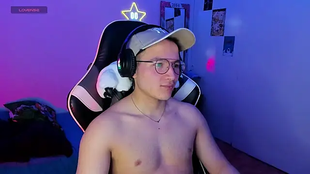 AustinSummerr online show from January 2025 01:35:02 PM