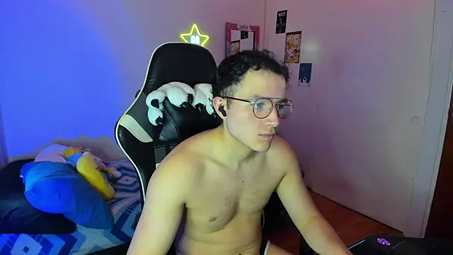 AustinSummerr online show from January 2025 01:30:01 PM