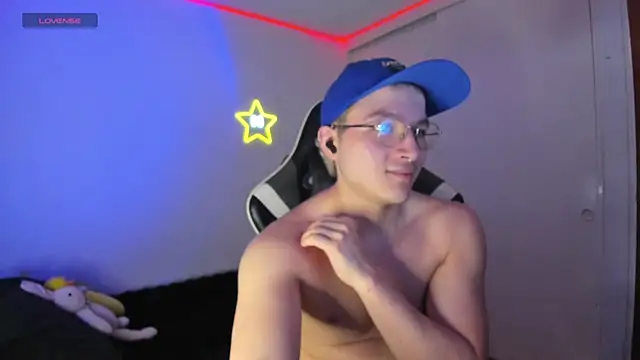 AustinSummerr online show from March 2025 04:40:02 PM