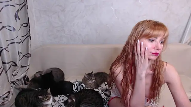 Olivia Winston online show from October 2025 11:27:01 PM