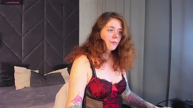 SophiePure online show from December 2024 01:31:02 PM