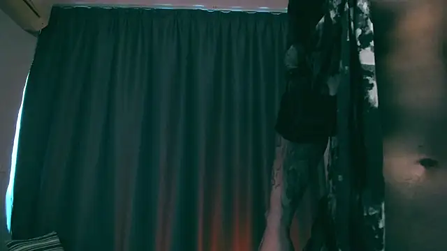 Samuel Andrew online show from February 2025 01:41:02 AM