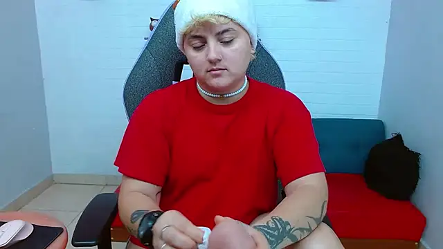 isabeautyx19 online show from December 2024 01:17:02 PM
