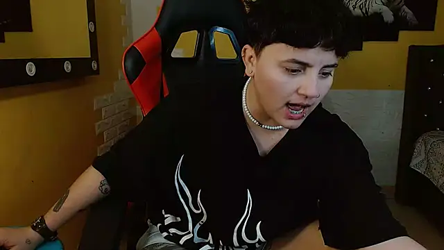 isabeautyx19 online show from November 2025 02:23:02 AM