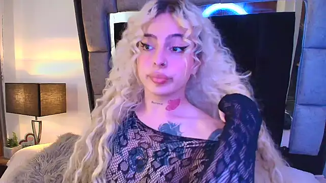 Snapshot of Bonnie_vega chatting on March 2025 06:55:01 PM Bonnie vega online show from March 2025 06:55:01 PM