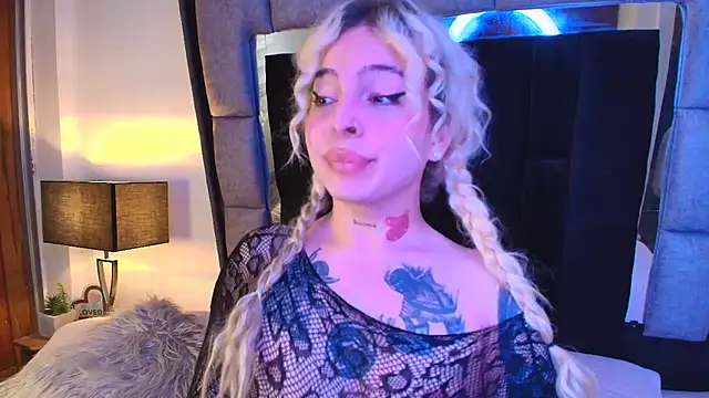 Snapshot of Bonnie_vega chatting on March 2025 06:12:02 PM Bonnie vega online show from March 2025 06:12:02 PM