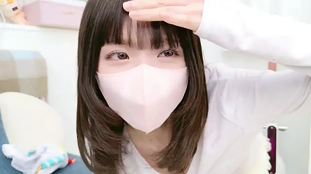 -minami- online show from January 2025 02:39:01 PM