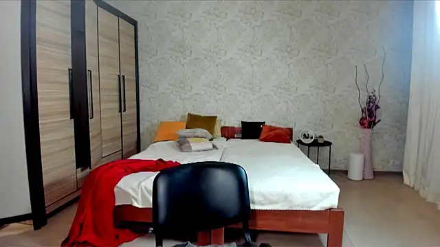 JulisSweet online show from January 2025 02:13:01 PM