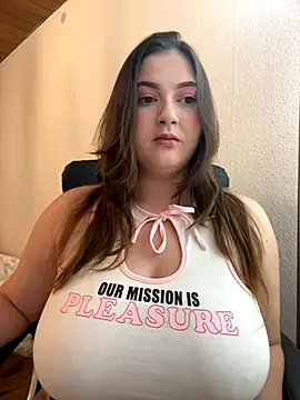 Kamilla Loop online show from October 2025 09:06:01 PM