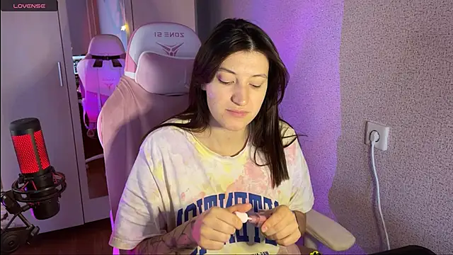Katrin  kiss online show from January 2025 11:27:02 AM
