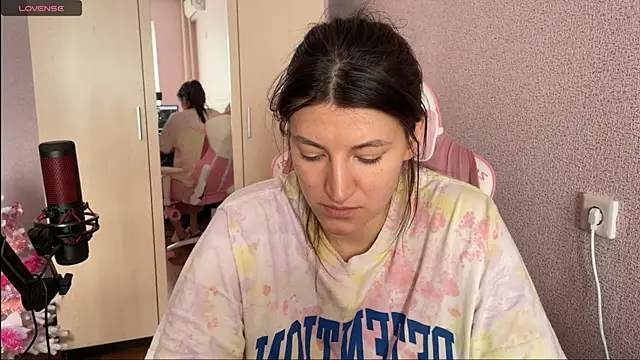 Katrin  kiss online show from January 2025 08:54:01 AM
