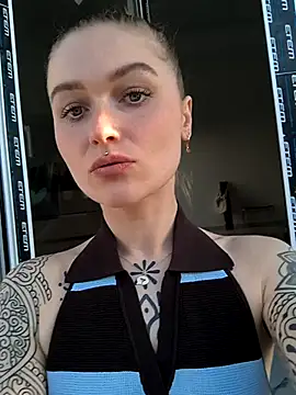 Goldloeckchen159 online show from April 2026 03:53:01 PM